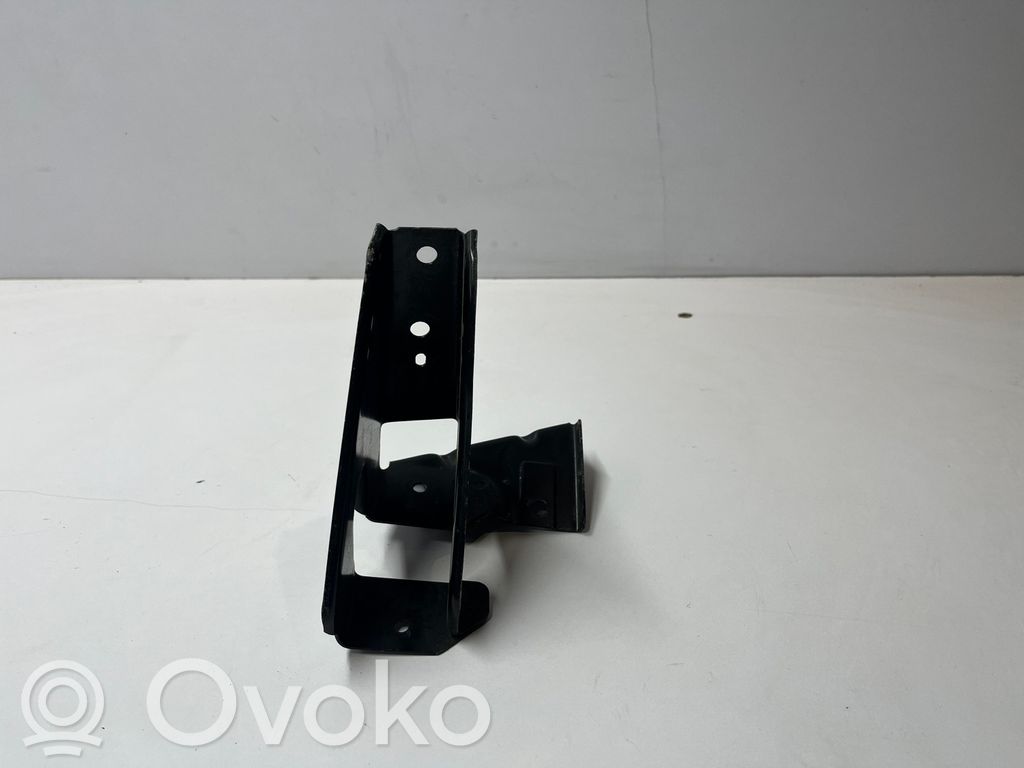 BMW 3 E90 E91 Radiator mount bracket 