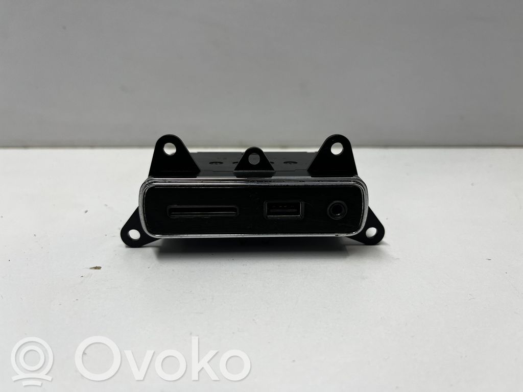 Maserati Levante Enchufe conector USB 
