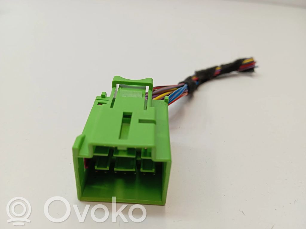 Otros cableados   4F0972575F