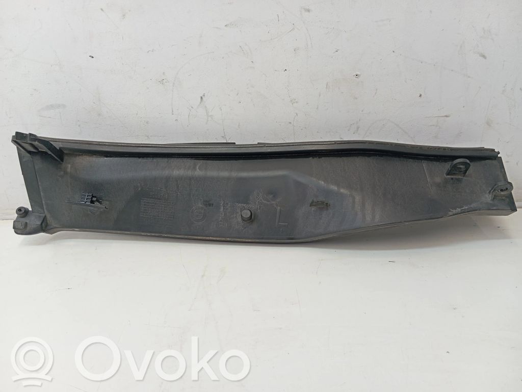Muu moottoritilan osa   692597313