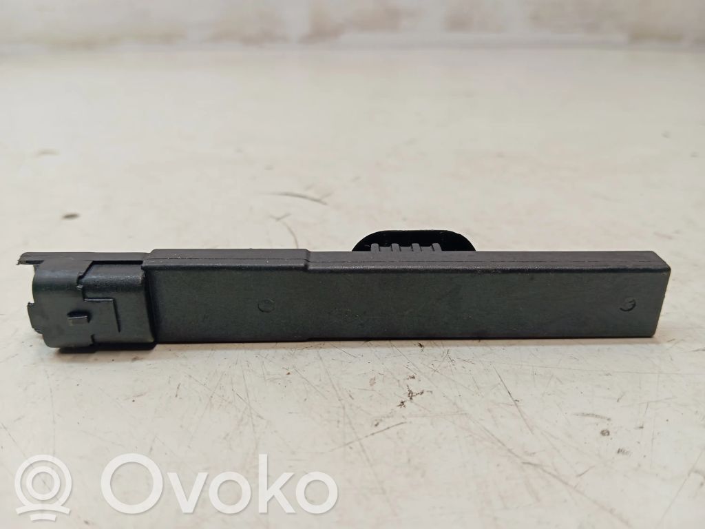 Peugeot 5008 II Keyless system antenna 