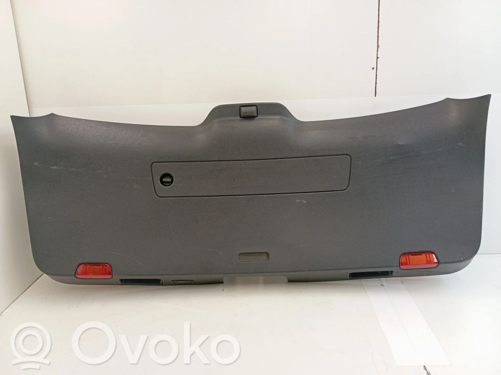 Porsche Macan (95B) Tailgate trim 