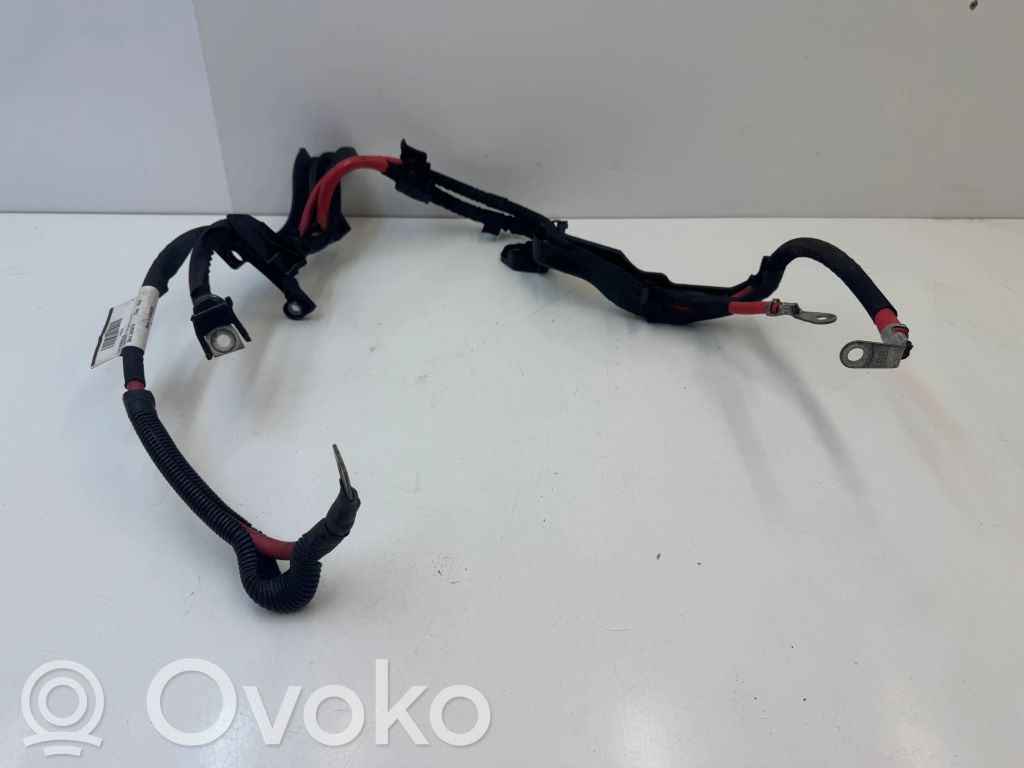 Cable positivo (batería)   31453845