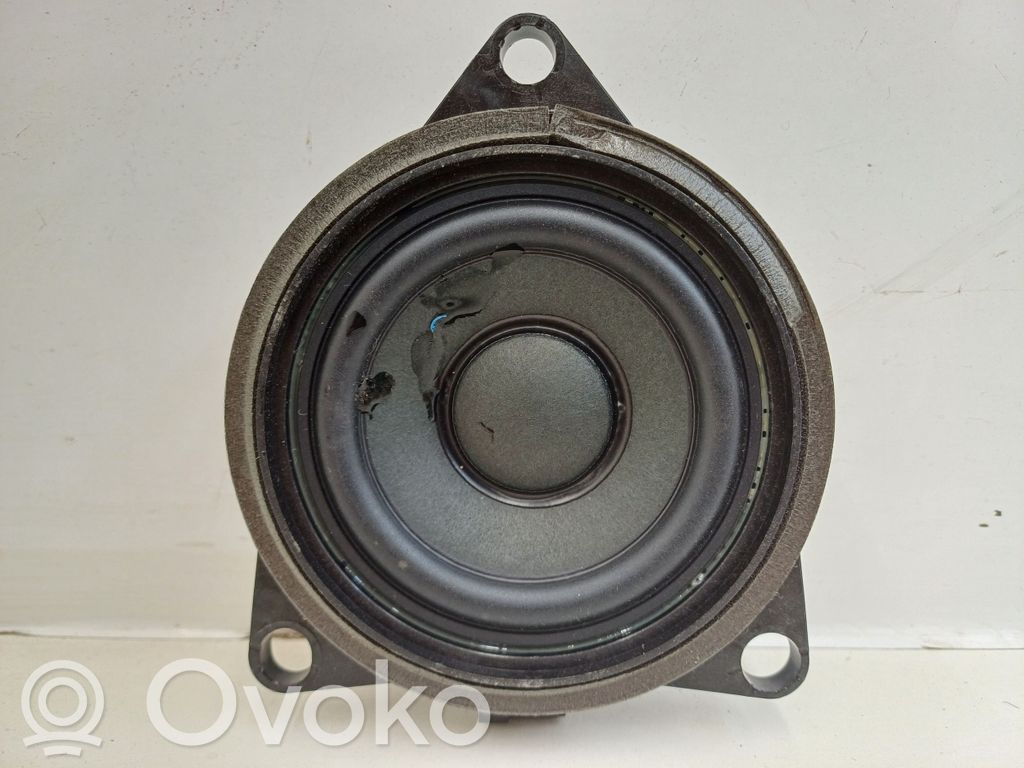 Volvo XC90 Front door speaker 