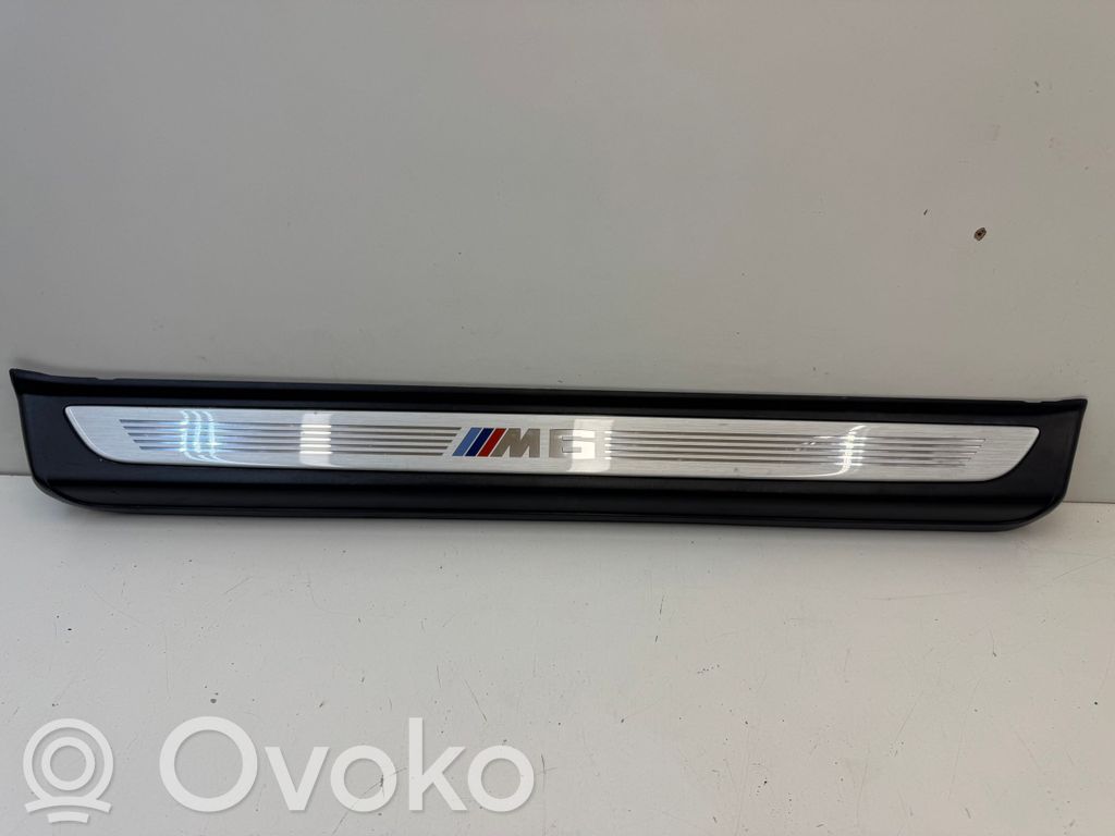 BMW M6 Listwa progowa przednia 