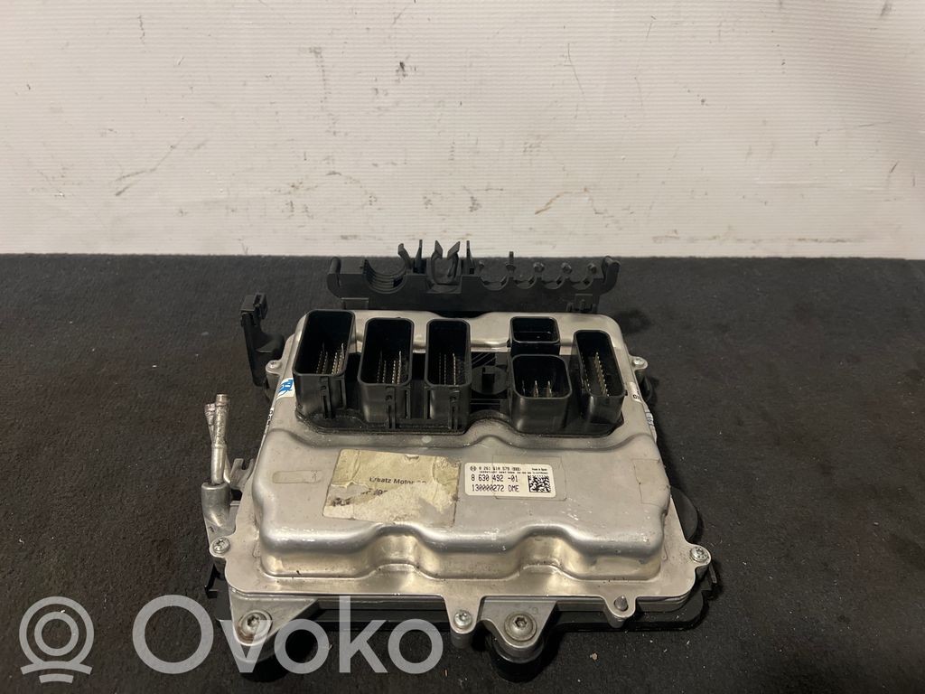 BMW M5 Engine control unit/module 