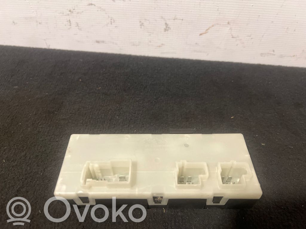 BMW 7 G11 G12 Sterownik / Moduł elektrycznej klapy tylnej / bagażnika 