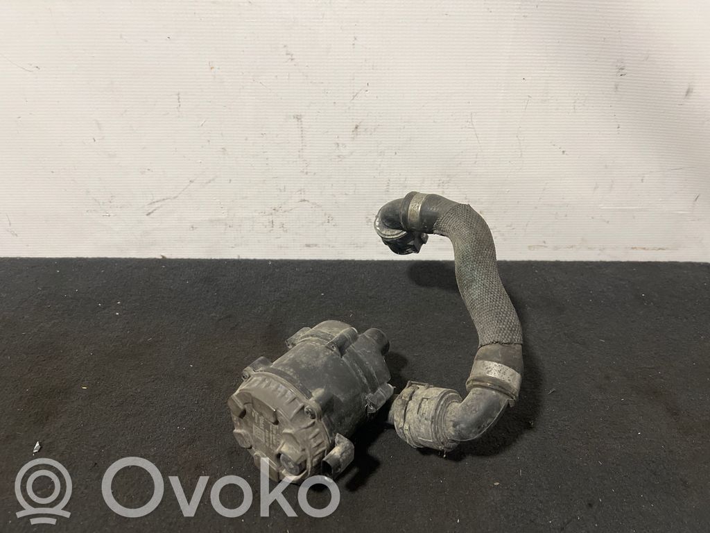 BMW 5 G30 G31 G38 Pompe à eau de liquide de refroidissement 