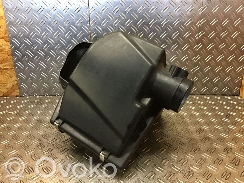 Air filter box