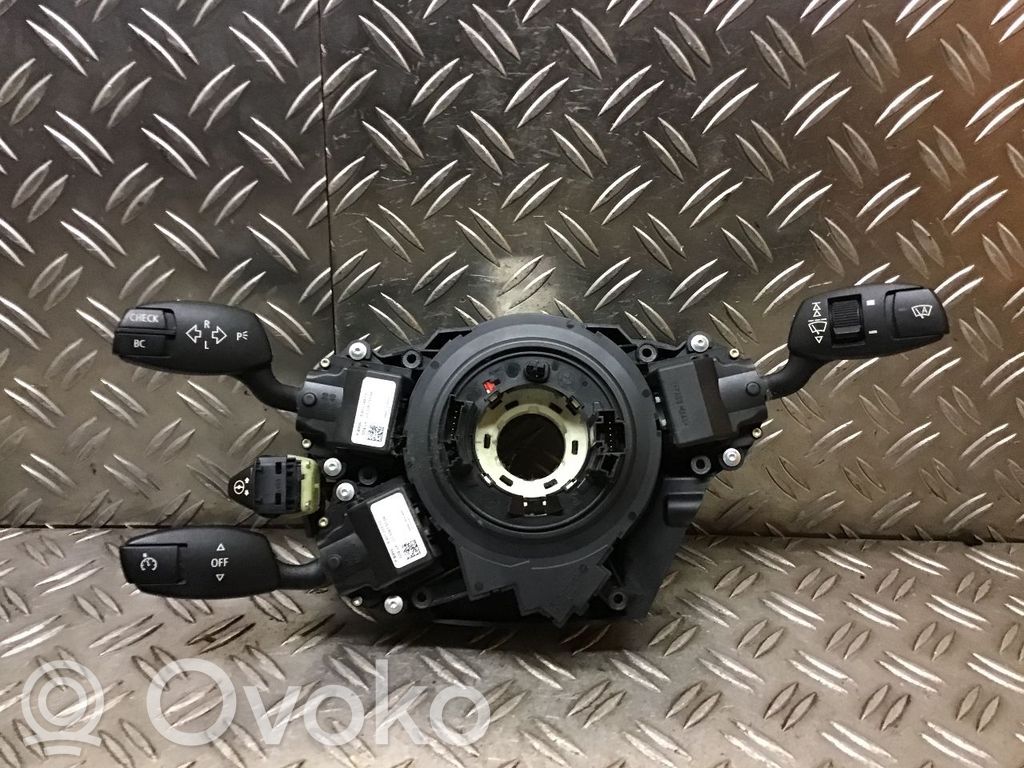 Geschwindigkeitsmesser Cockpit   695134903