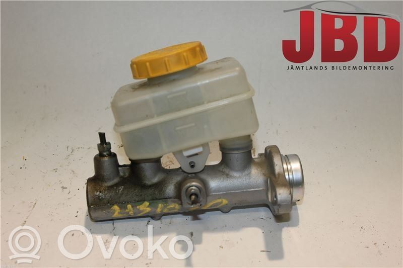 Master brake cylinder   26401AC191