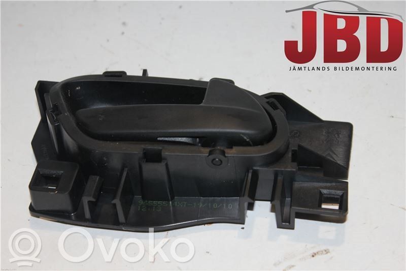 Front door interior handle