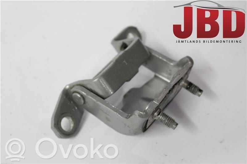 Nissan Note (E12) Rear door upper hinge 