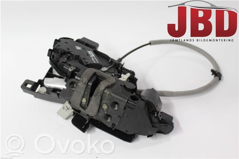 Front door lock   1787988