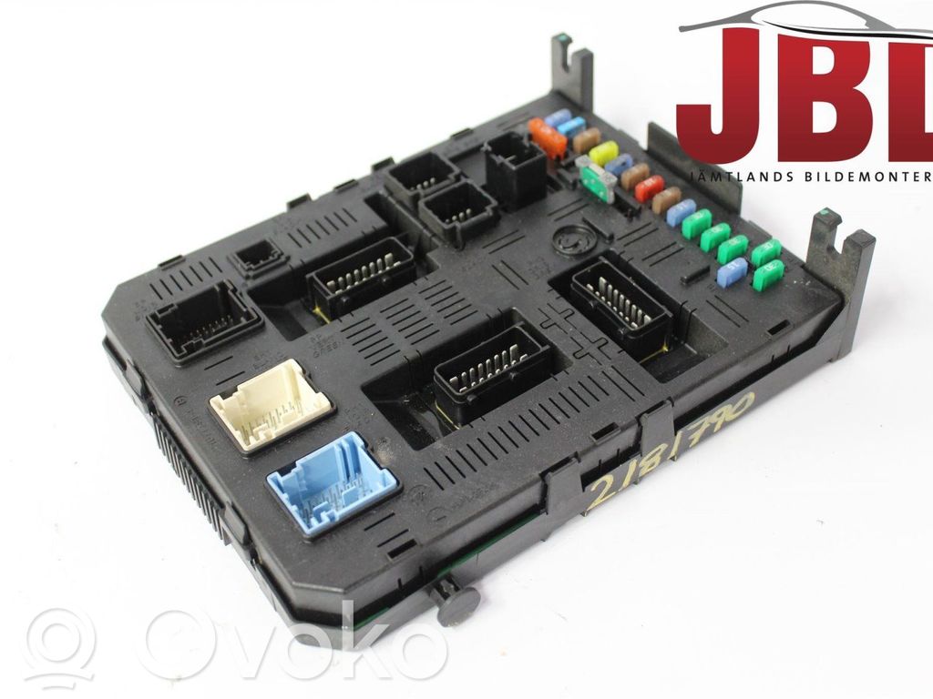 Citroen C4 I Fuse module 