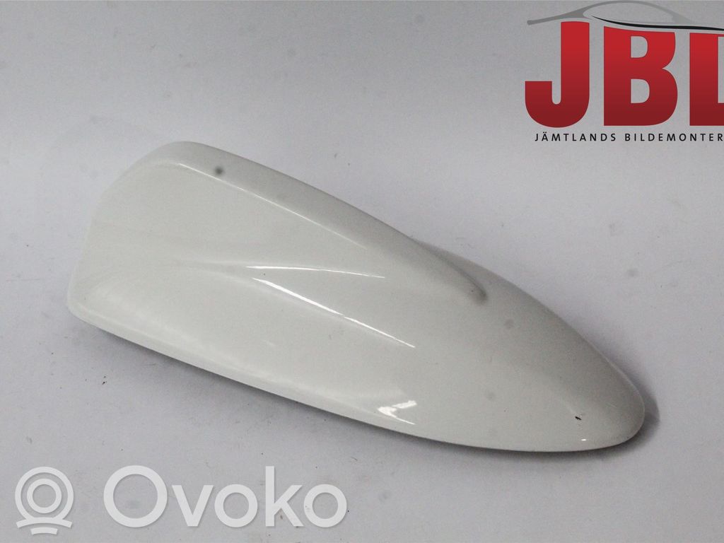 Volvo V70 Radion antenni 