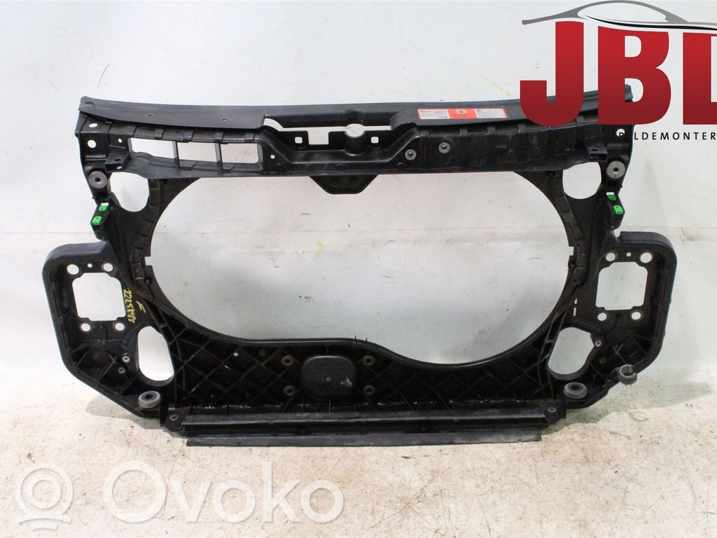 Radiatoru panelis   4F0805594D