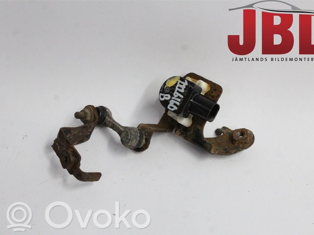 Toyota RAV 4 (XA40) Headlight/headlamp level sensor 