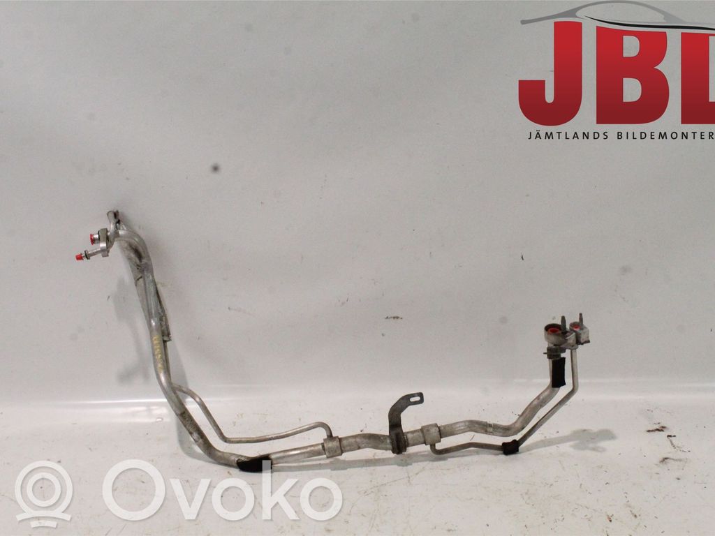 Ford Mondeo MK V Ilmastointilaitteen putki (A/C) 