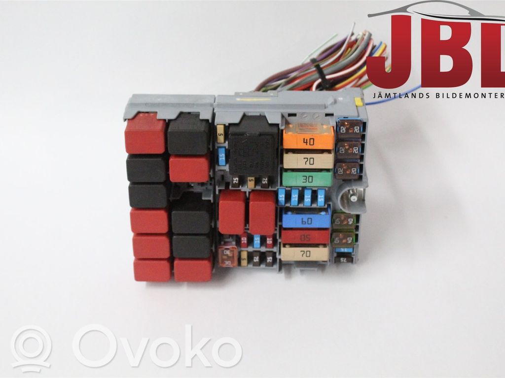 Fiat Panda III Ramka / Moduł bezpieczników 