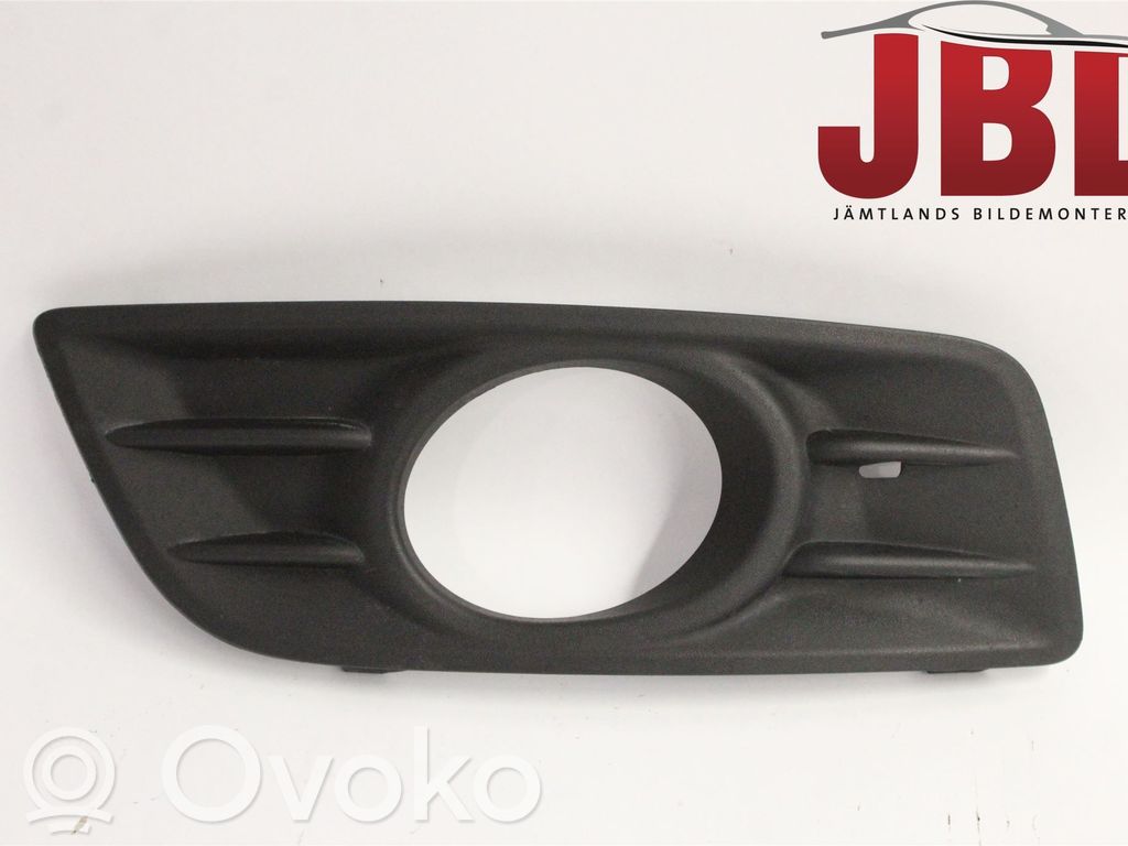 Volvo V50 Etusumuvalon ritilä 