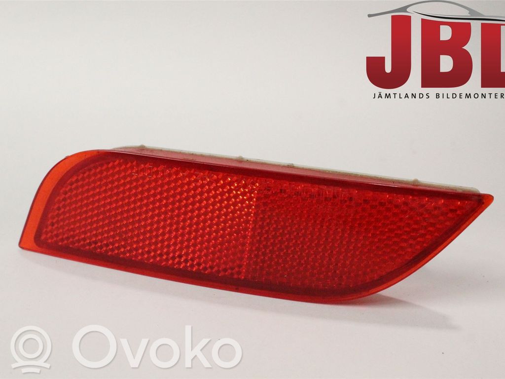 Reflector de faros/luces traseros   84281FG010