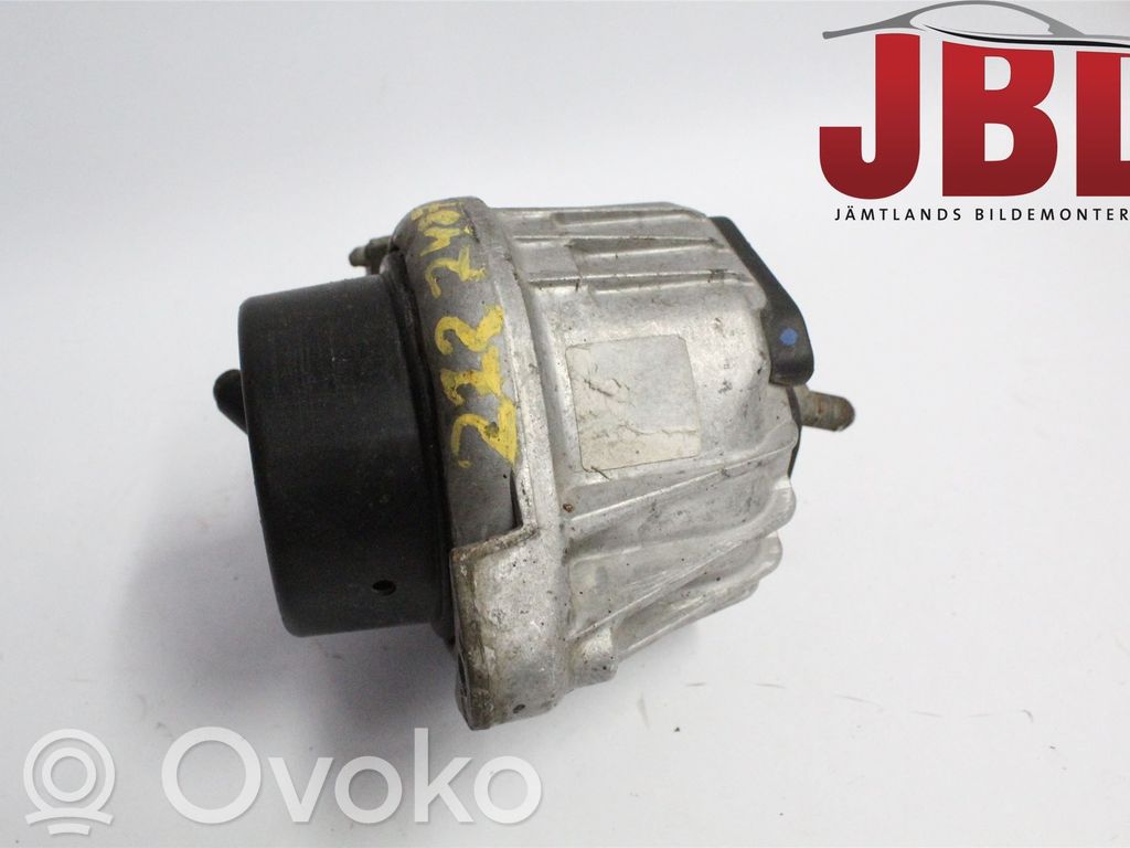 BMW 3 E90 E91 Engine mounting bracket 