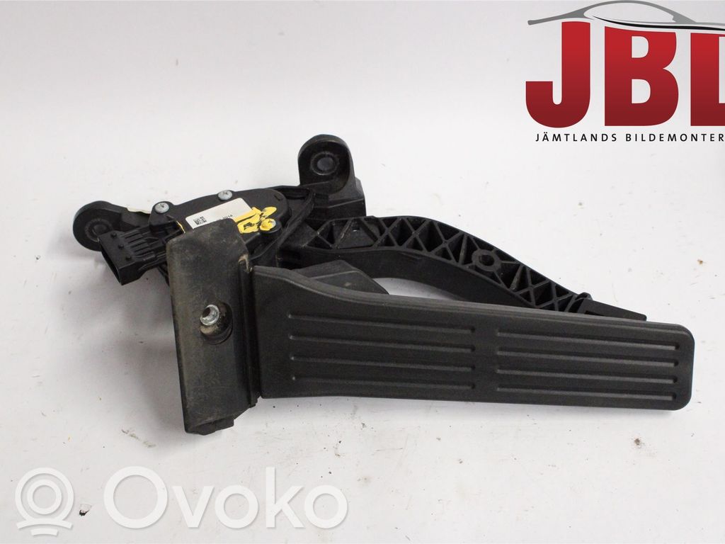 Akceleratoriaus pedalas   32700A6100