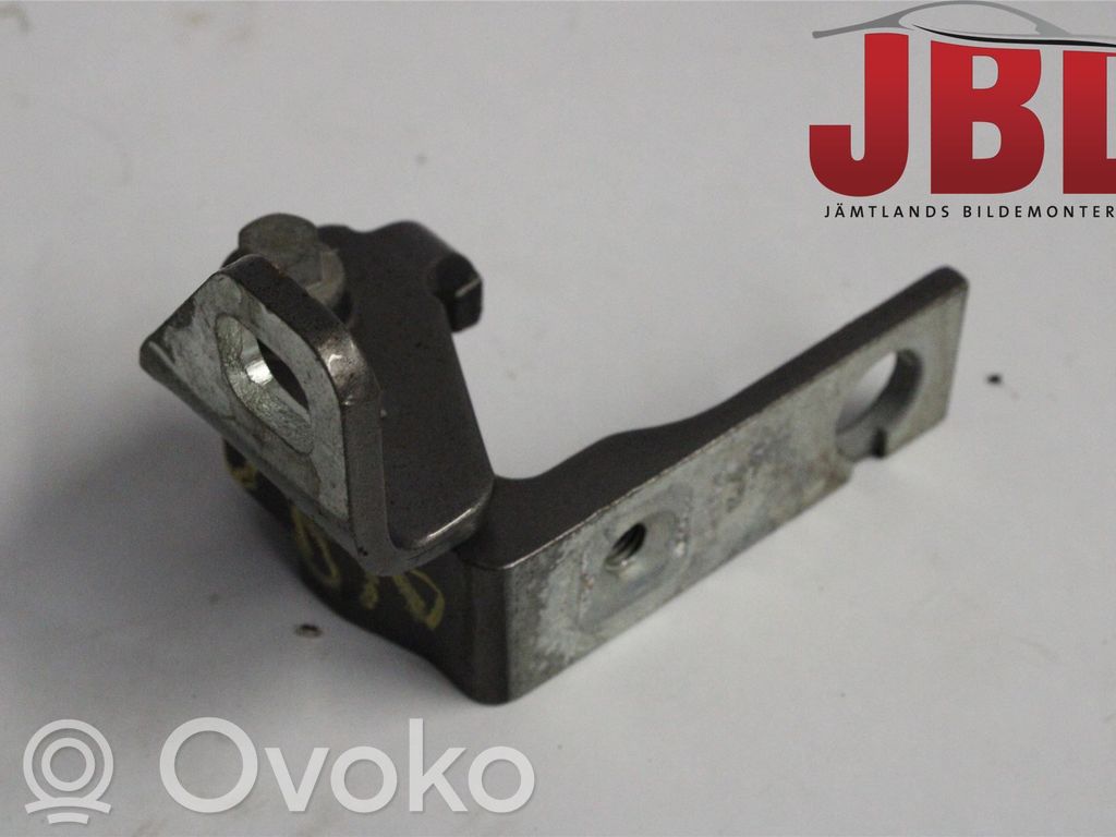 Ford Focus Front door upper hinge 