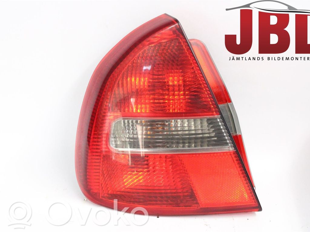 Mitsubishi Carisma Takavalot 