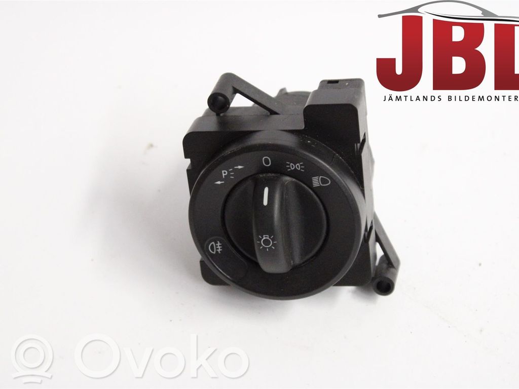 Volkswagen Crafter Light switch 