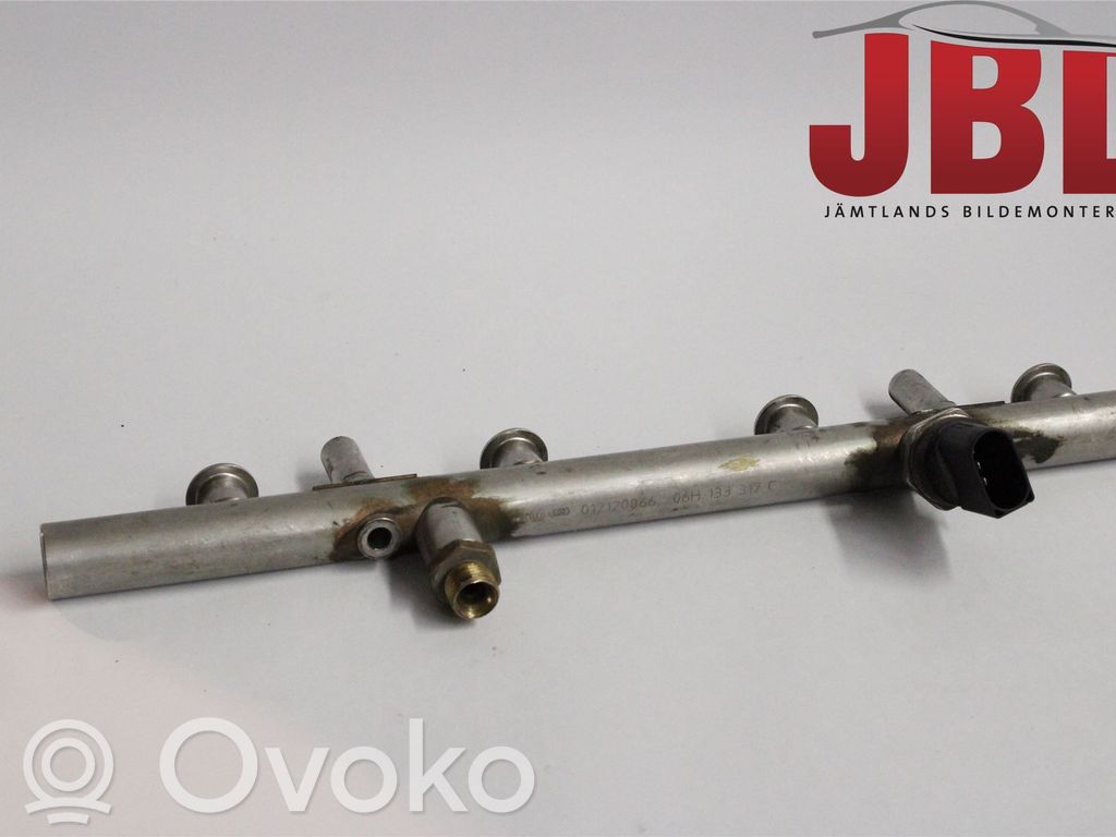 Audi A4 S4 B8 8K Rampă alimentare injectoare 