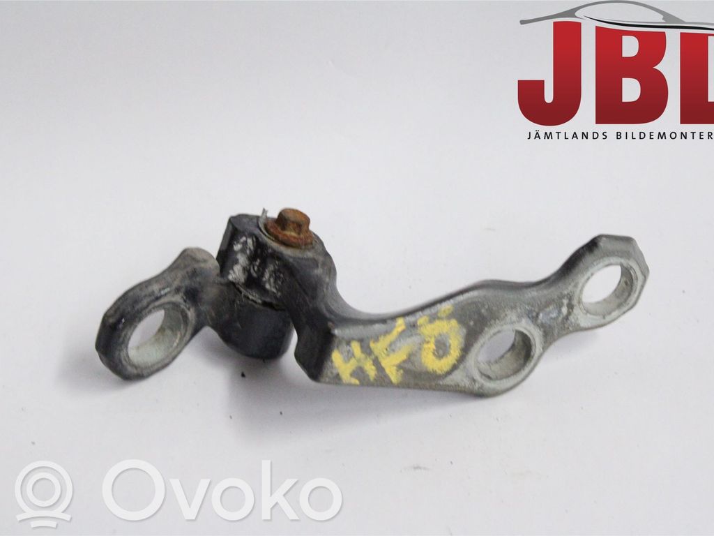 Ford Focus Front door upper hinge 