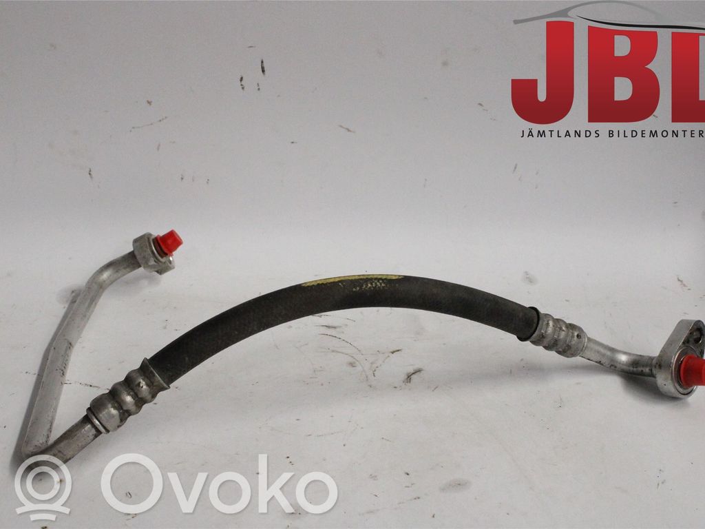 Ford Focus Ilmastointilaitteen putki (A/C) 
