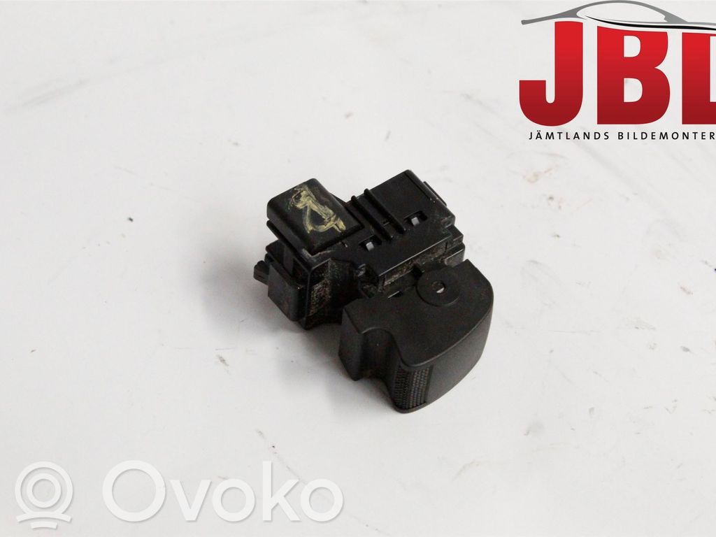 Isuzu D-Max Electric window control switch 