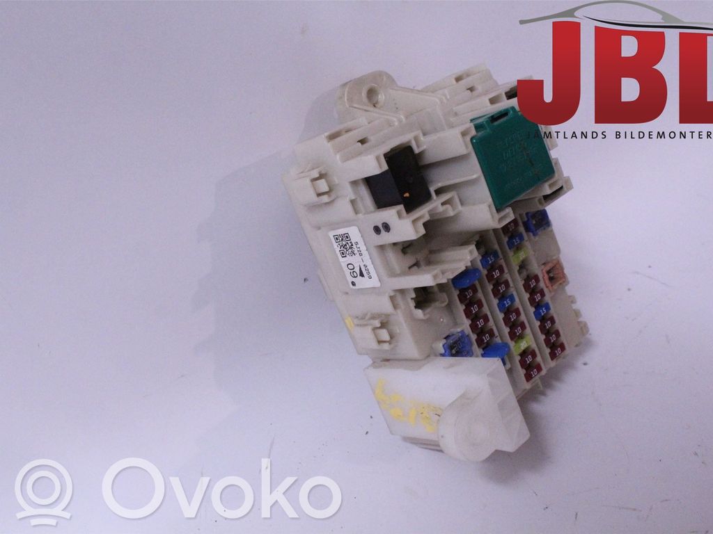 Isuzu D-Max Fuse module 