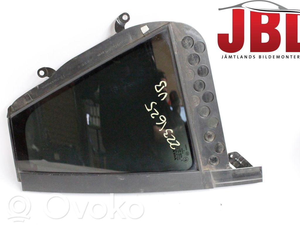 Ventanilla de ventilación de la puerta trasera   31352043
