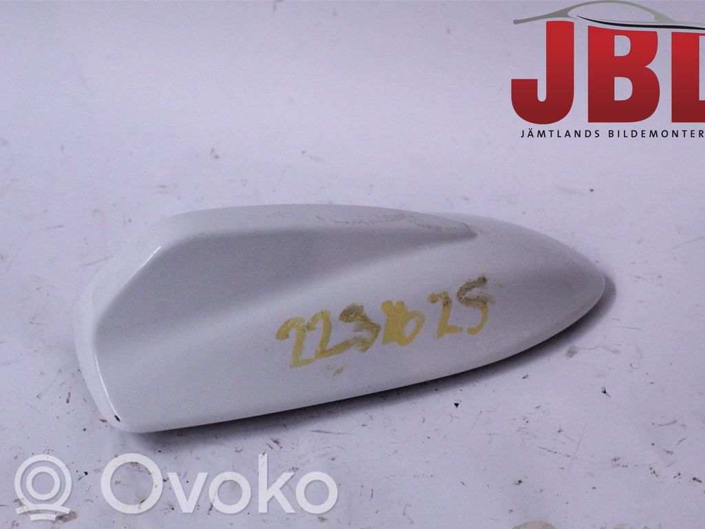 Volvo V60 Radion antenni 