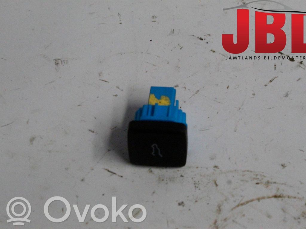 Ford Kuga III Tailgate/boot open switch button 