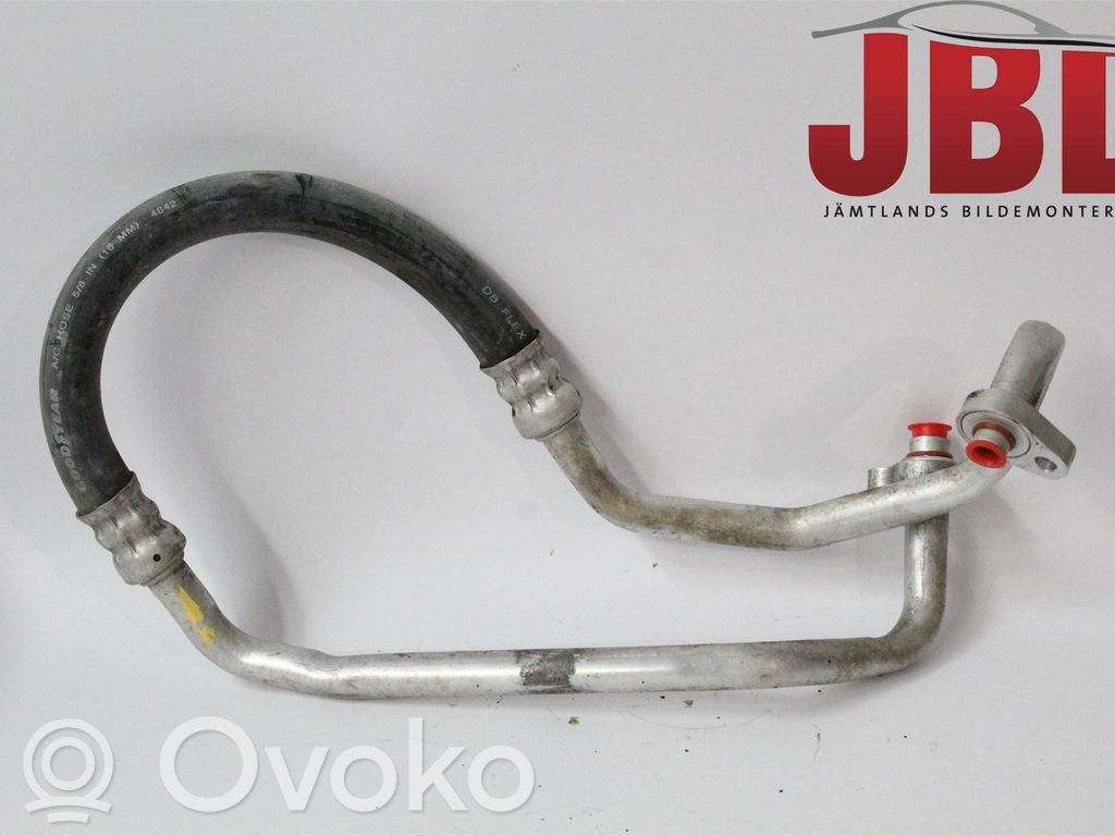 Ford Focus Ilmastointilaitteen putki (A/C) 