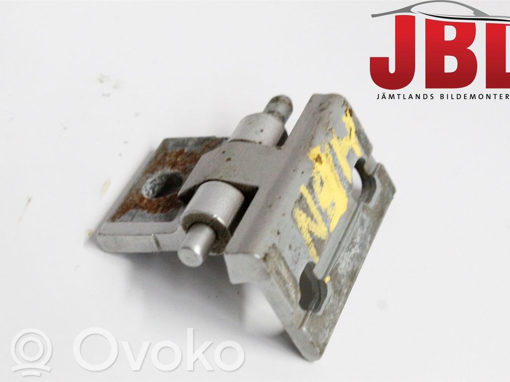 Front door upper hinge   30784904