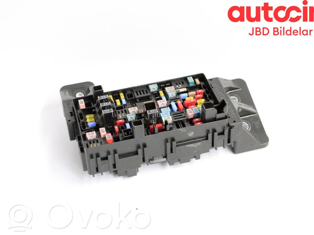 Dodge RAM Fuse module 