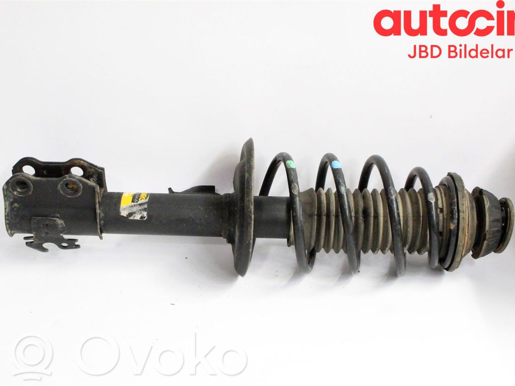 Toyota Yaris Ansamblu amortizor cu arc față 