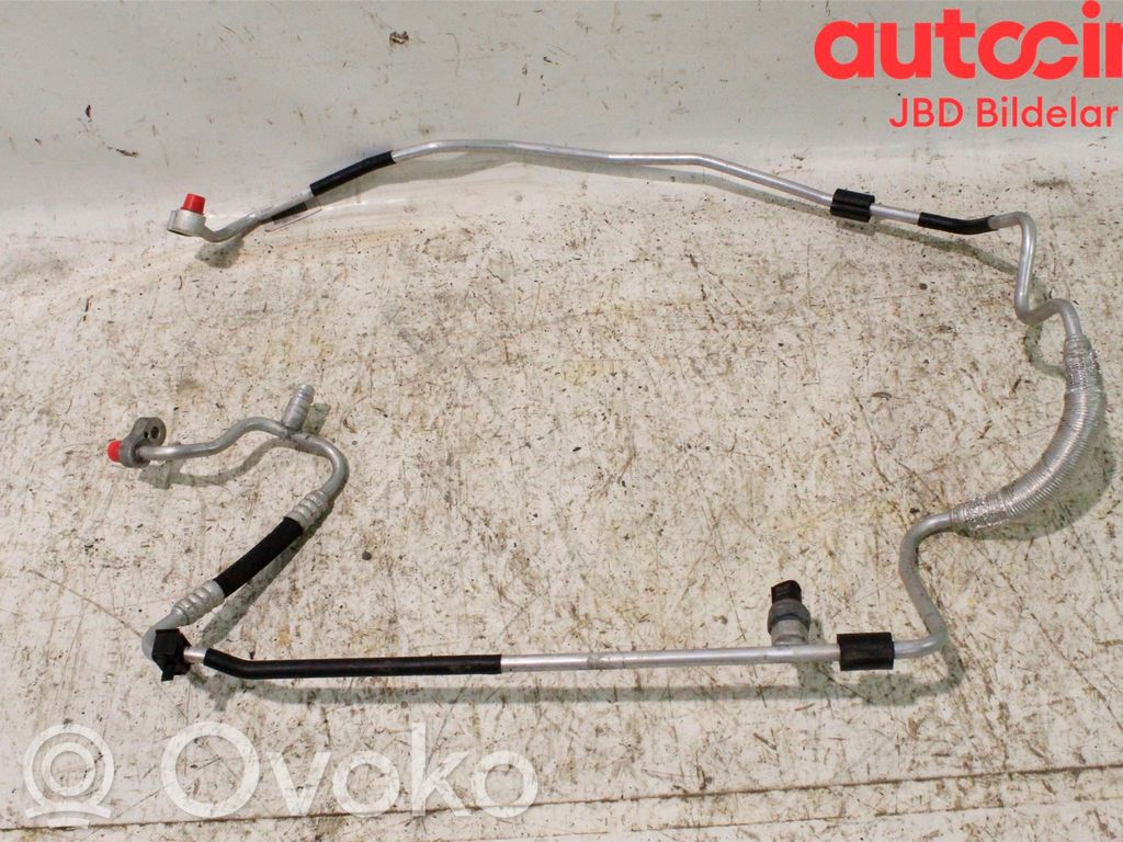 Ilmastointilaitteen putki (A/C)   64539151734