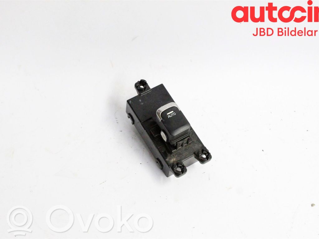 KIA Ceed Interruptor del elevalunas eléctrico 