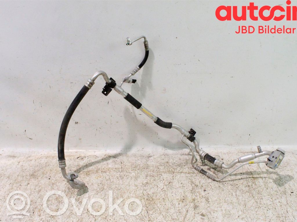 Ilmastointilaitteen putki (A/C)   97775A6750
