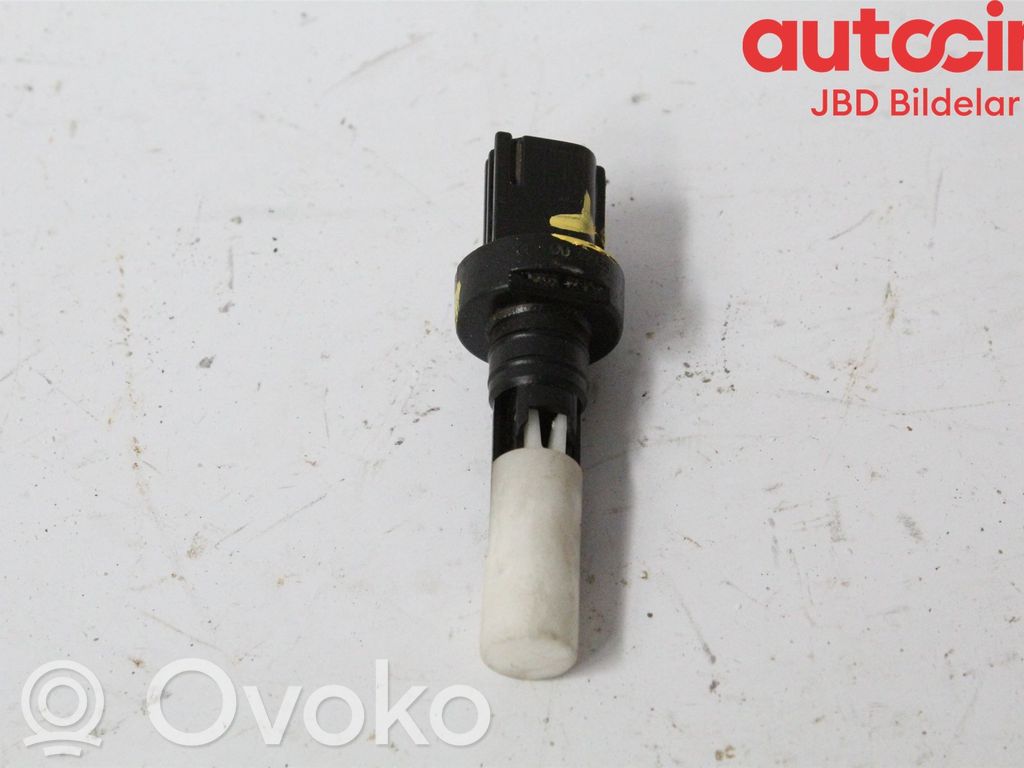 Volvo V70 Windshield washer fluid level sensor 