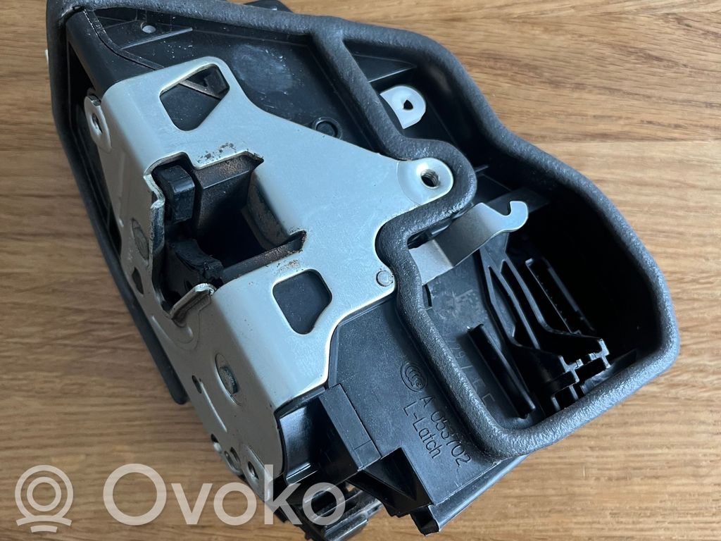 Front door lock   7229455