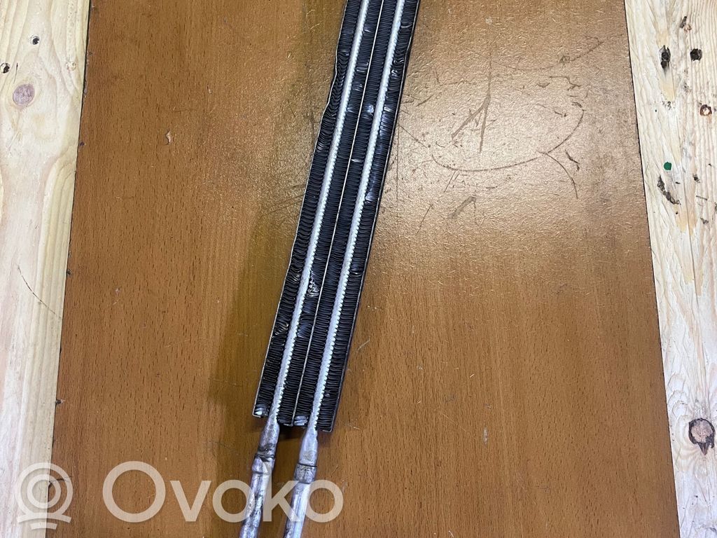 BMW 3 E92 E93 Vairo stiprintuvo radiatorius 