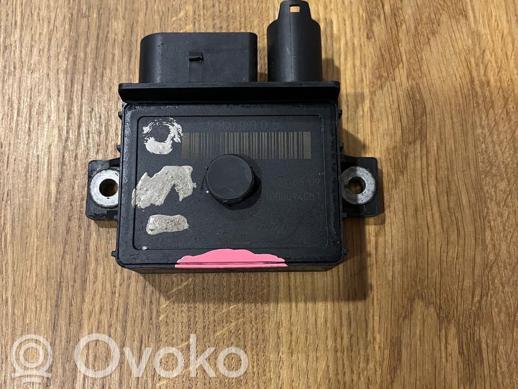 BMW 3 E90 E91 Glow plug pre-heat relay 
